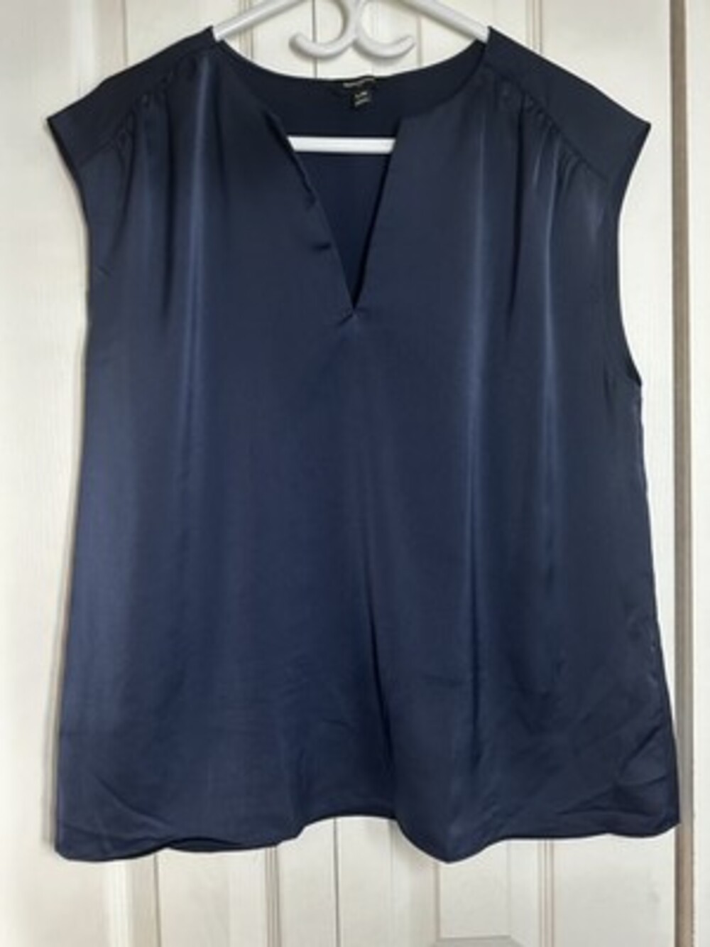 Banana Republic Navy Blue Satin V-Neck Sleeveless Blouse #73